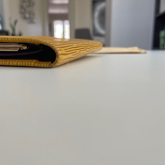 ** Vintage ** Louis Vuttion Epi French Purse Leather Wallet Yellow - Picture 11 of 16